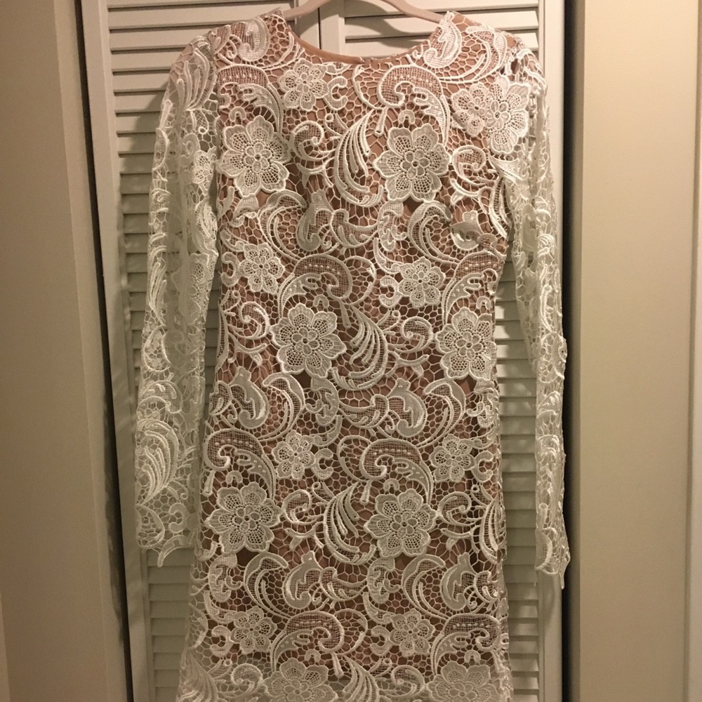 Dress the population long slve lace cocktail dress
